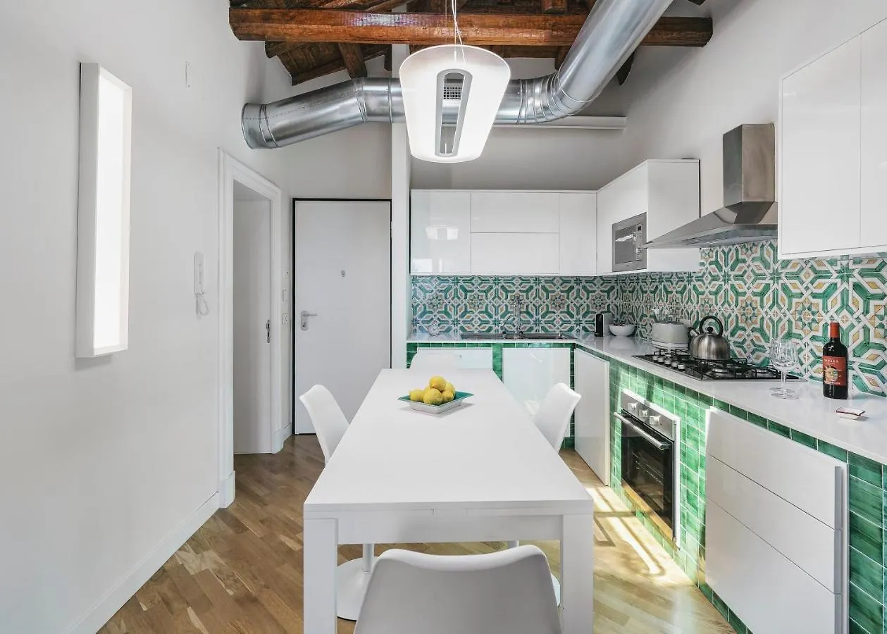 The Silver Lava - A Luxury Boutique Apartment Catania 0*,